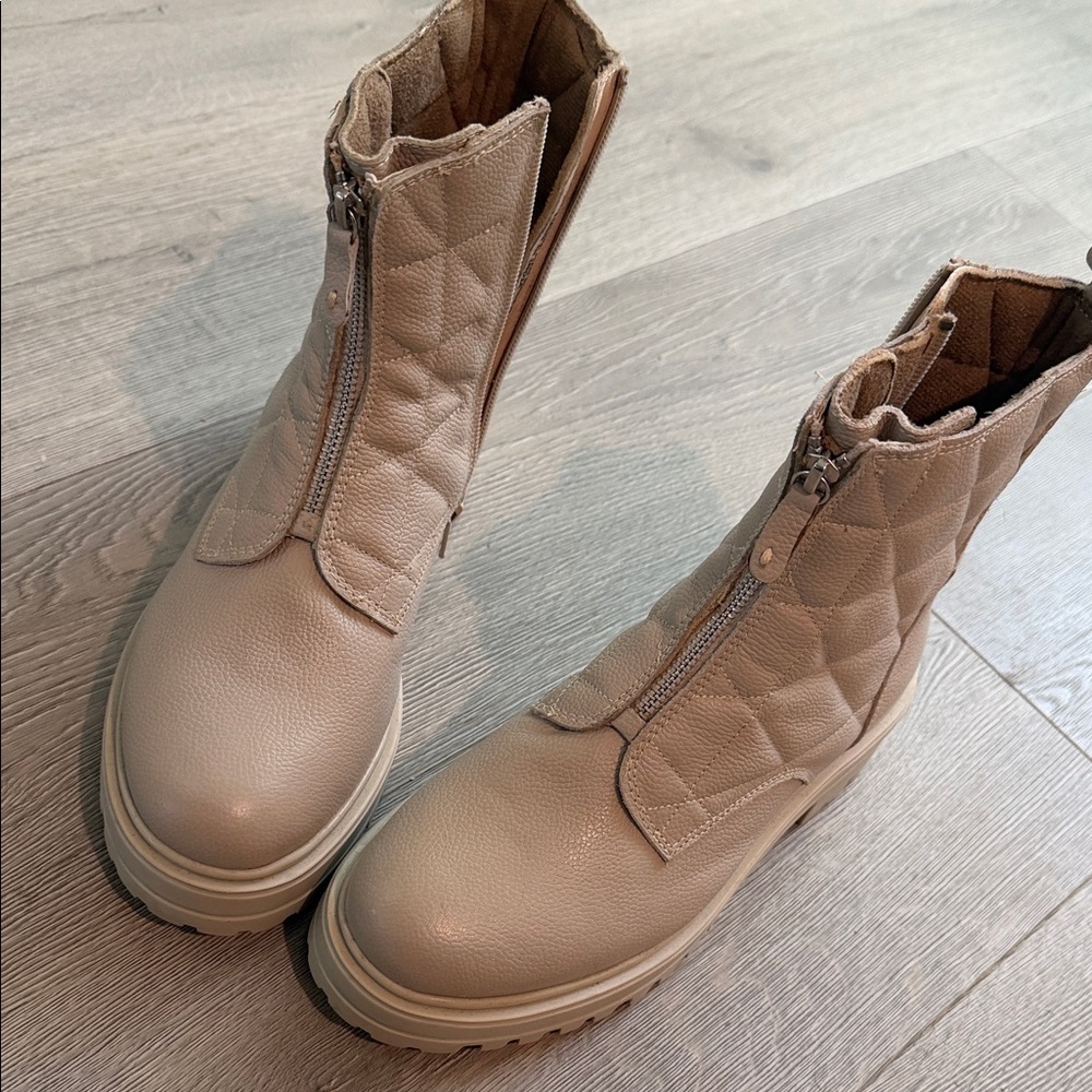 Quilted Ankle Boot in Light Beige - Picture 8 of 8